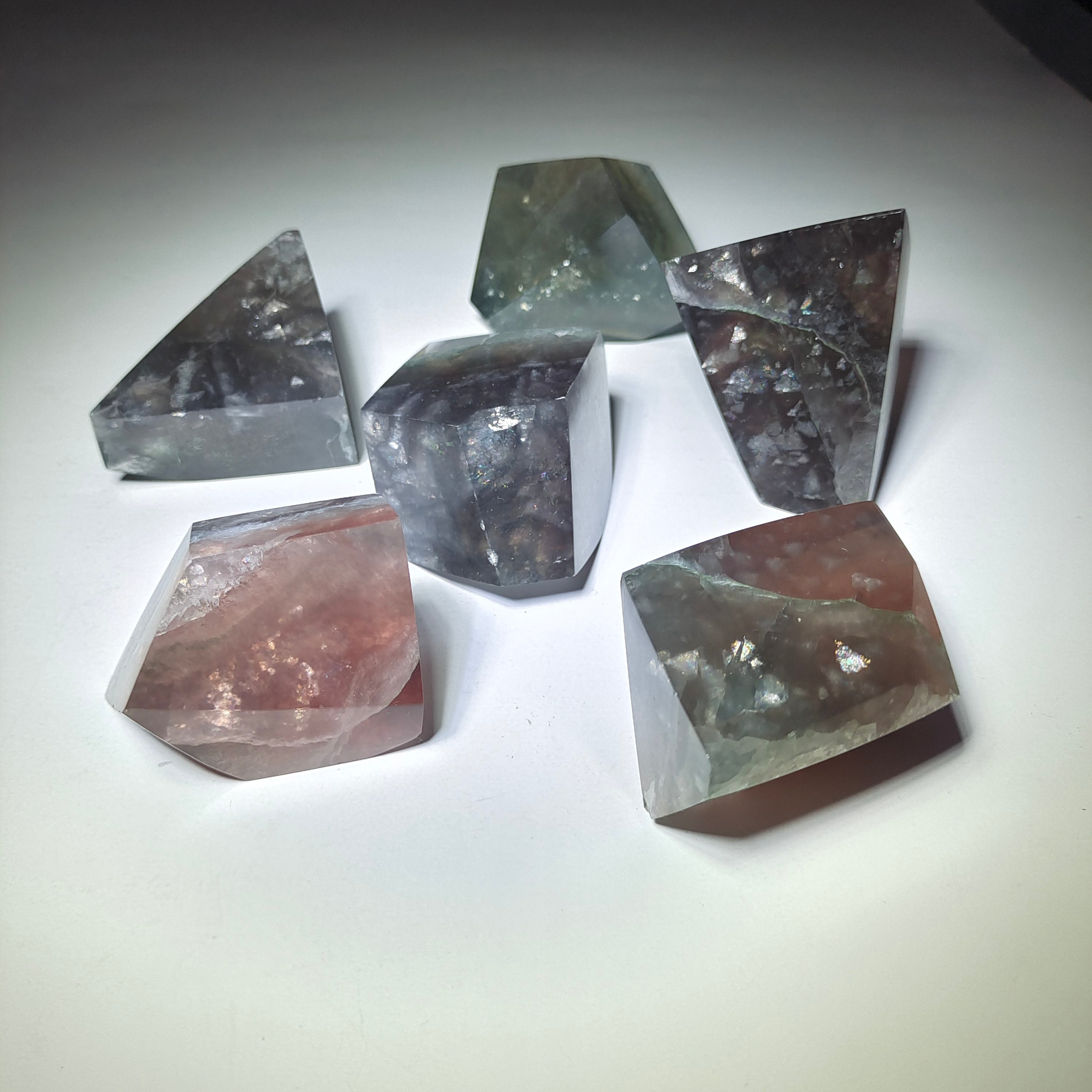 Freeform of fluorite and mica symbiosis