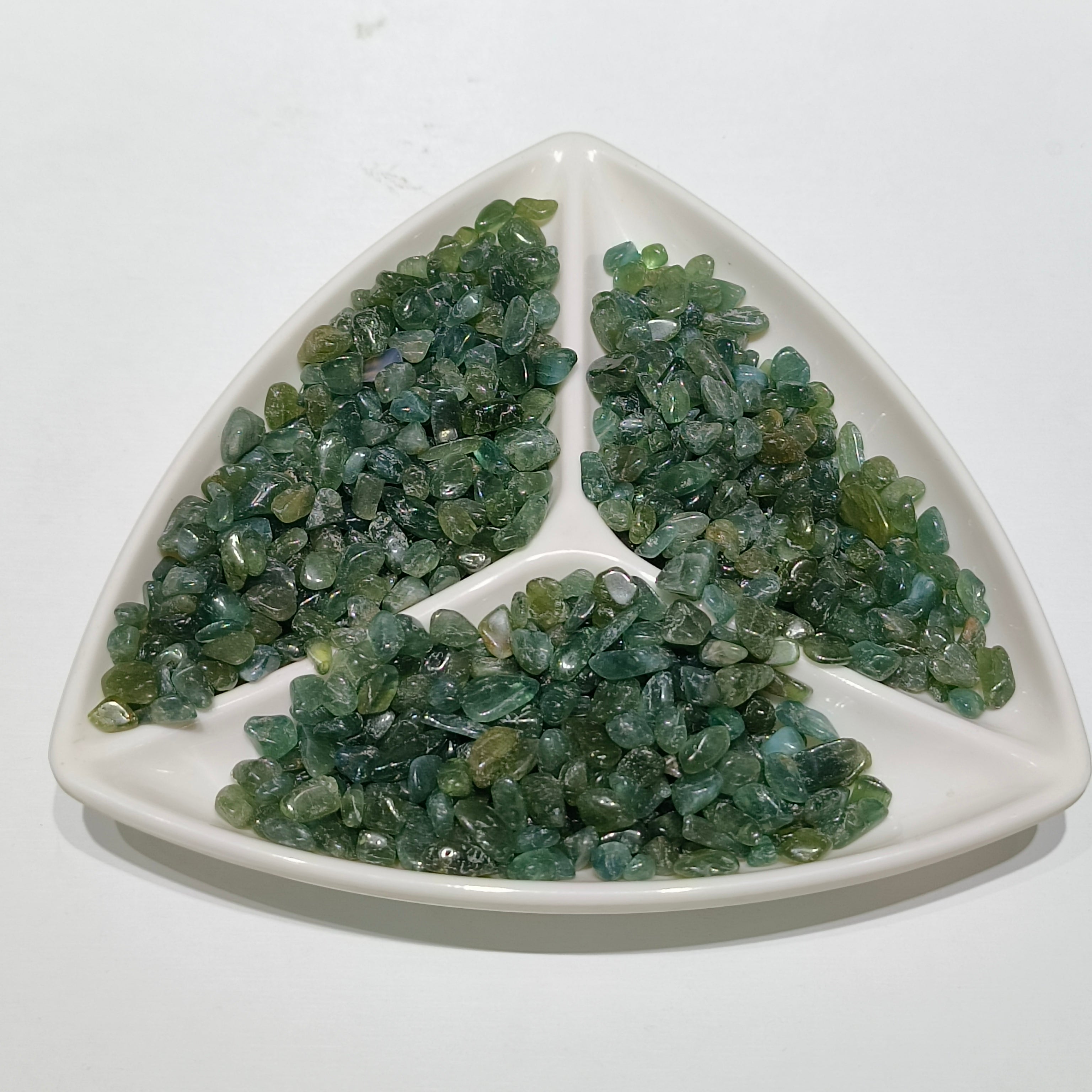 Green apatite chips