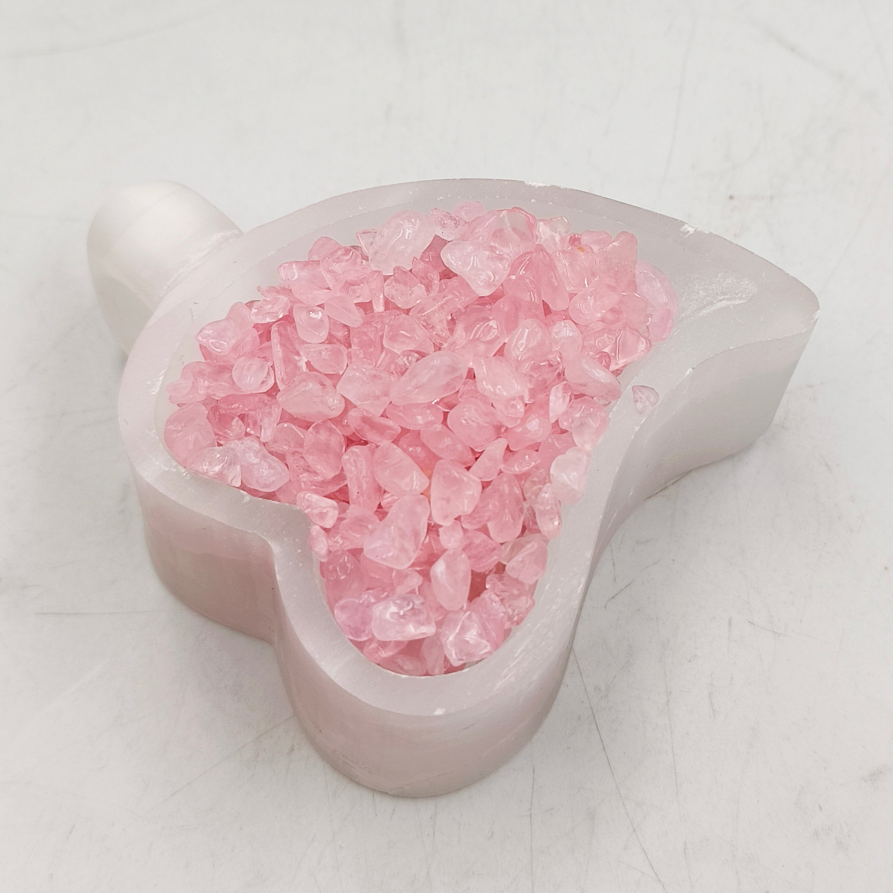 Rose quartz chips