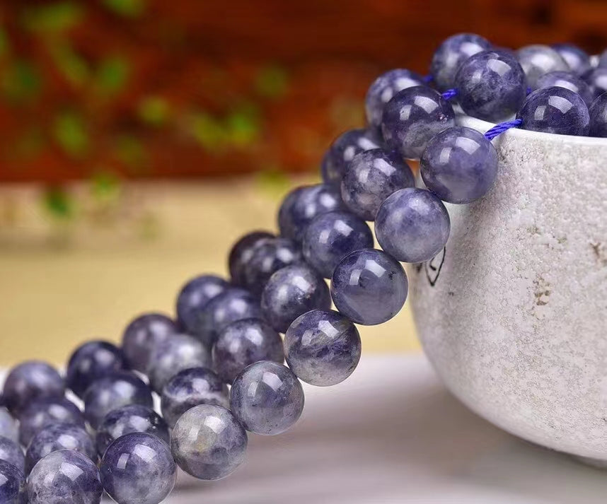 iolite beads