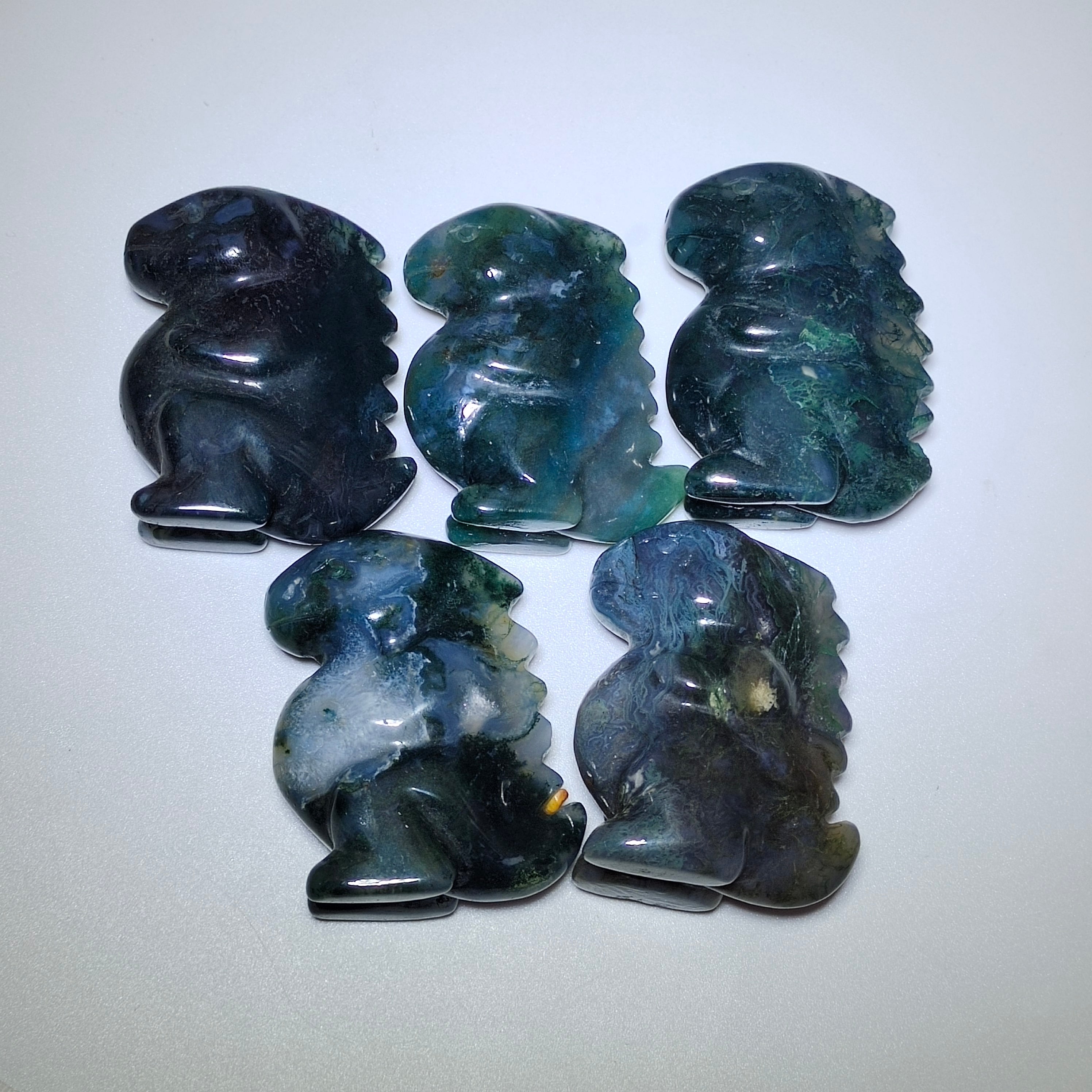 Moss agate dinosaurs