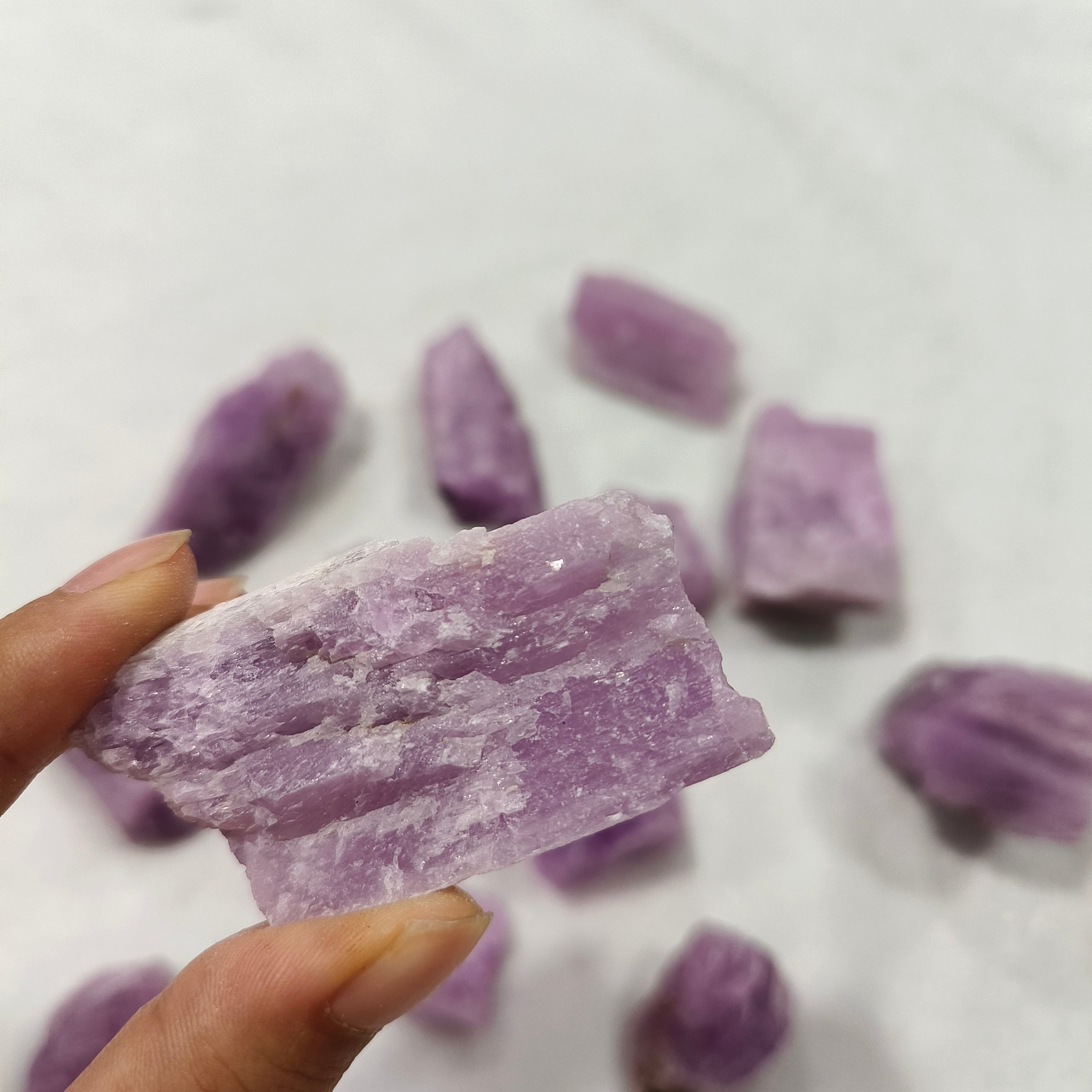 Kunzite rough stone