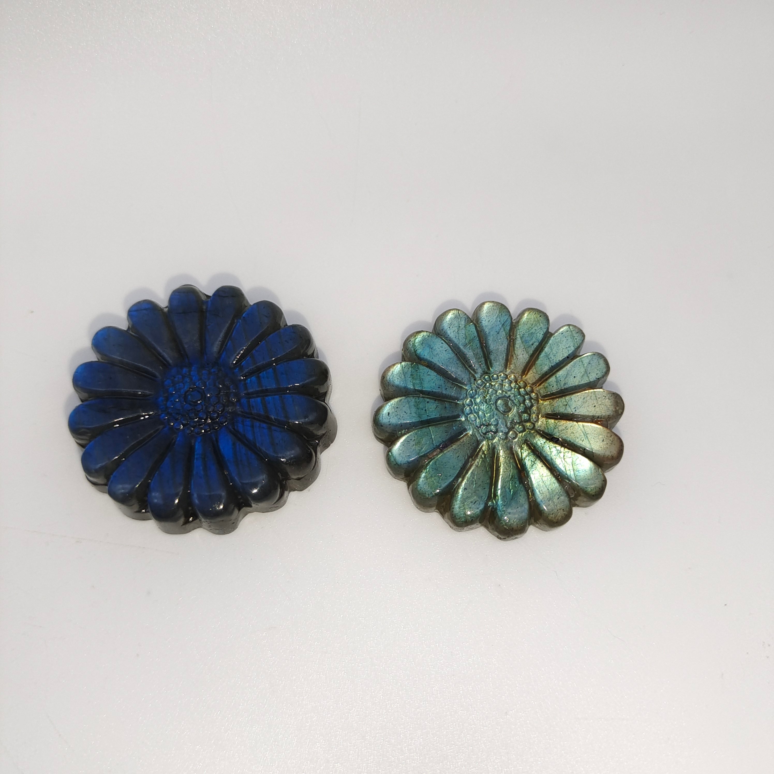 Labradorite flowers of various shapes