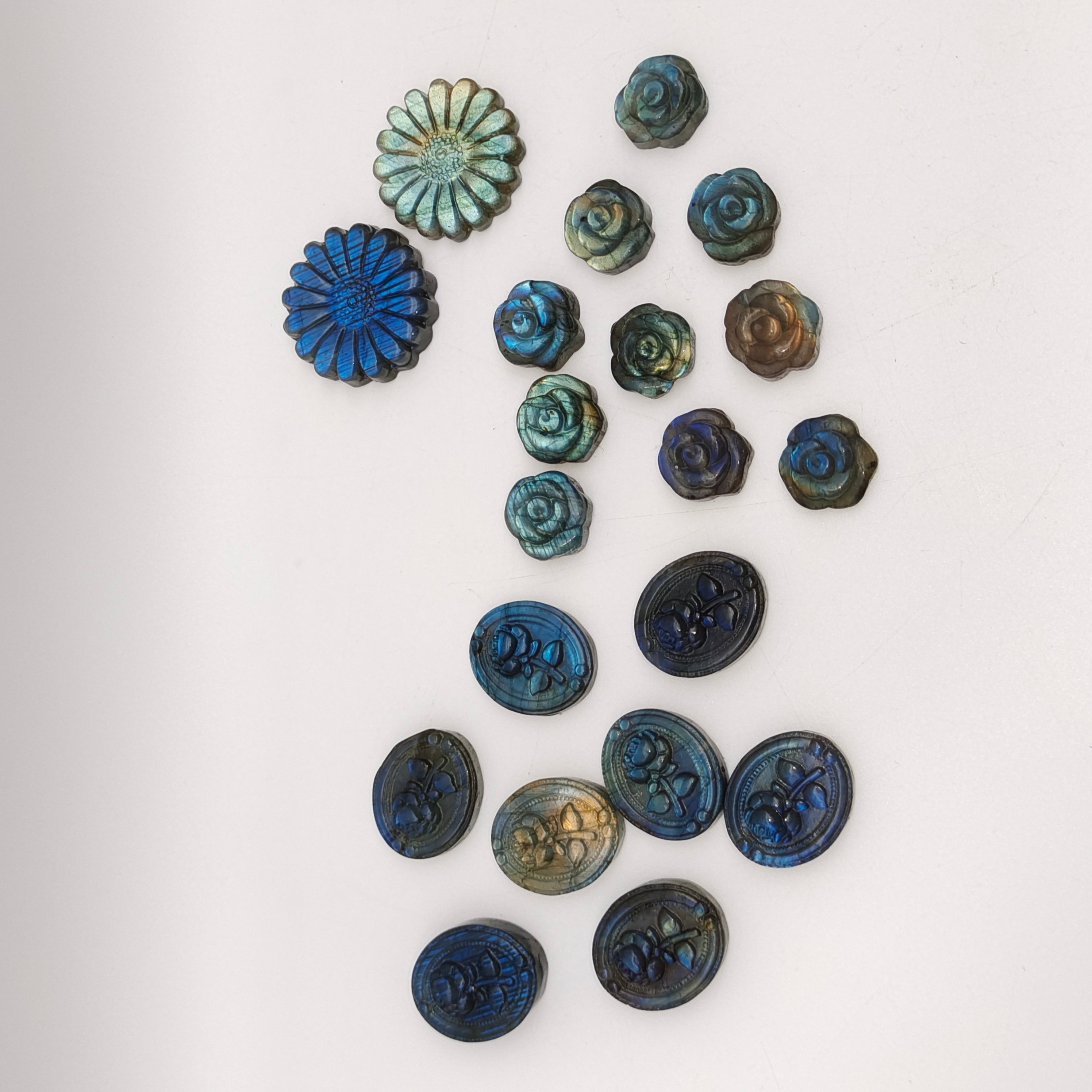 Labradorite flowers of various shapes