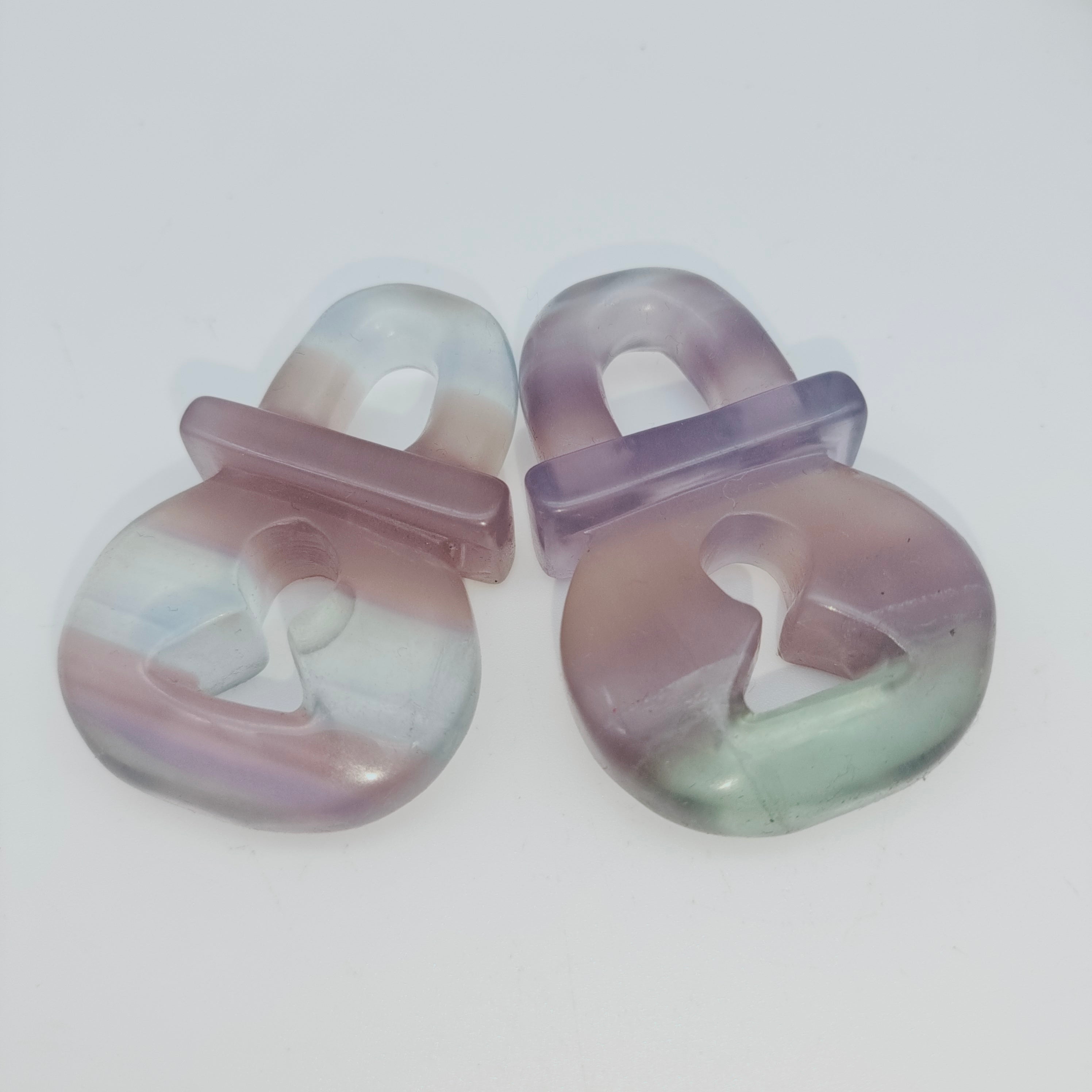 Fluorite lock