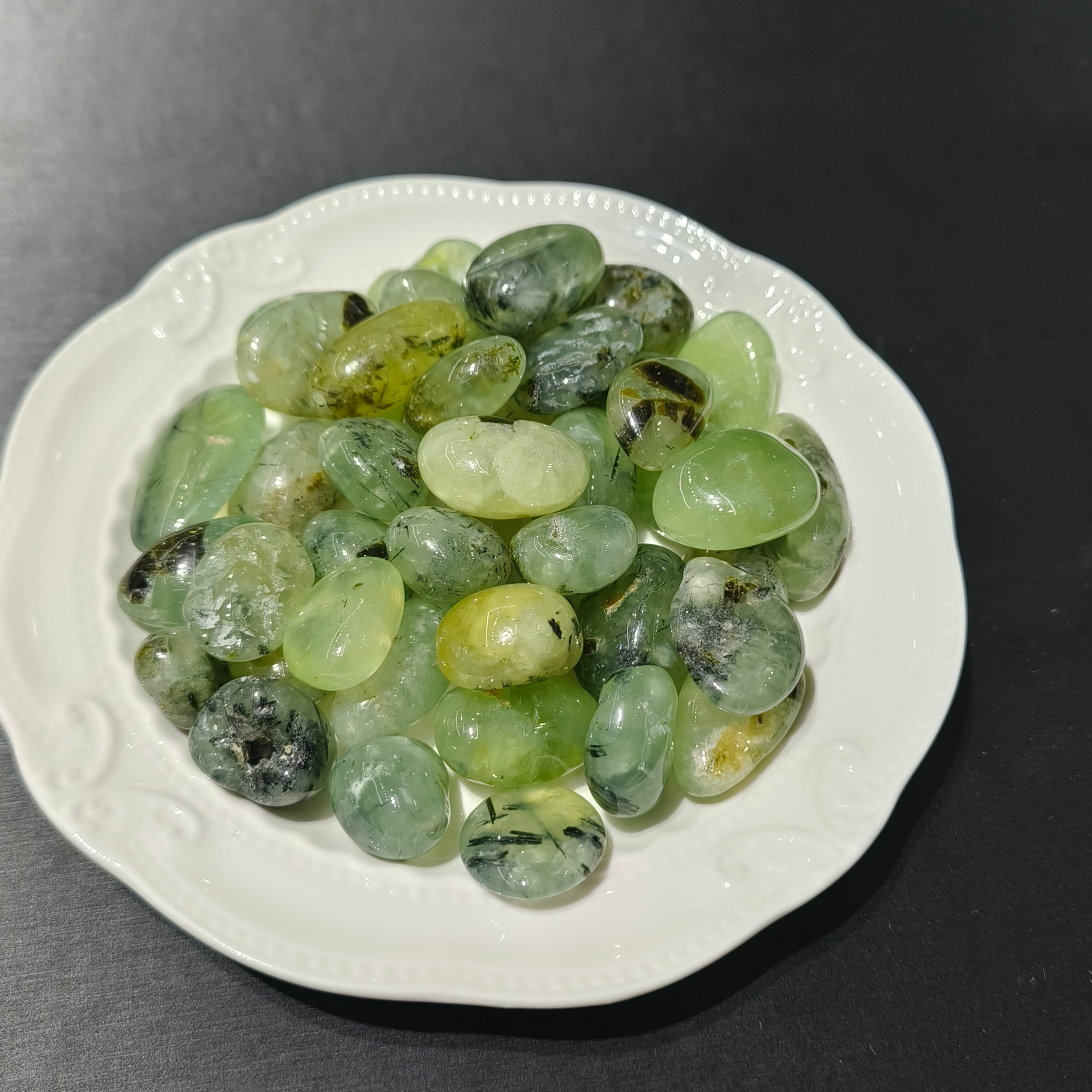 Prehnite rolling stone