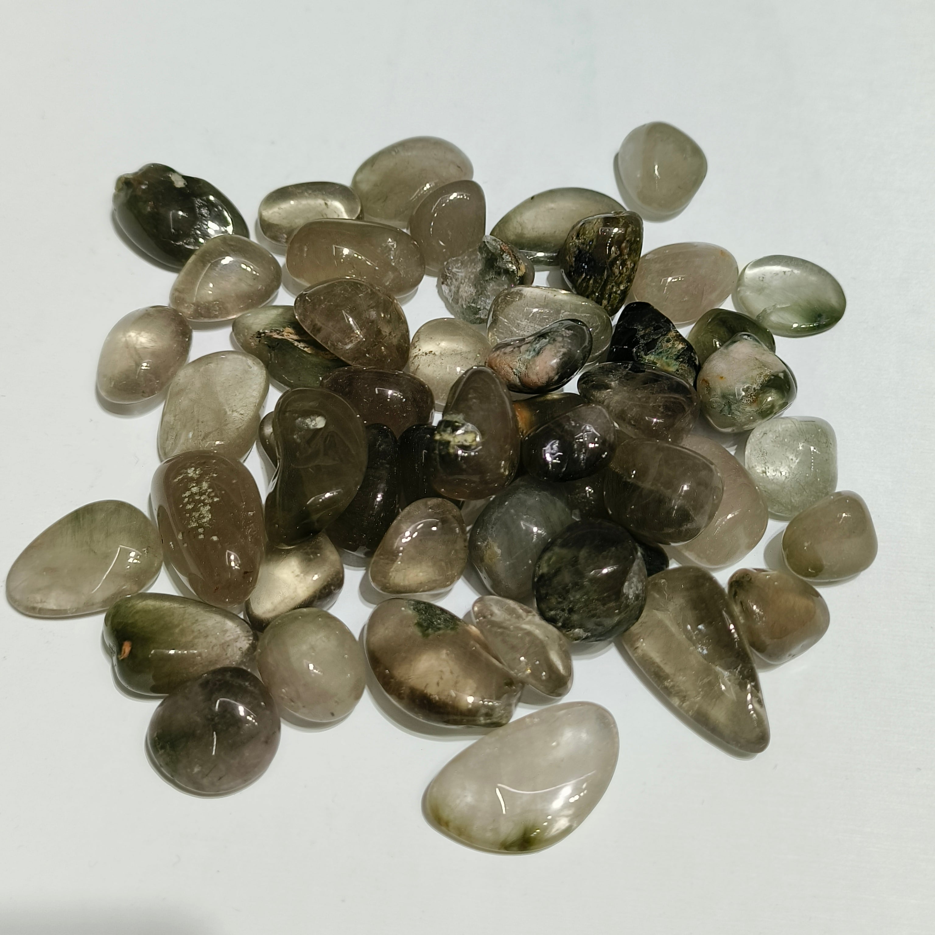 Green rutile tumbles