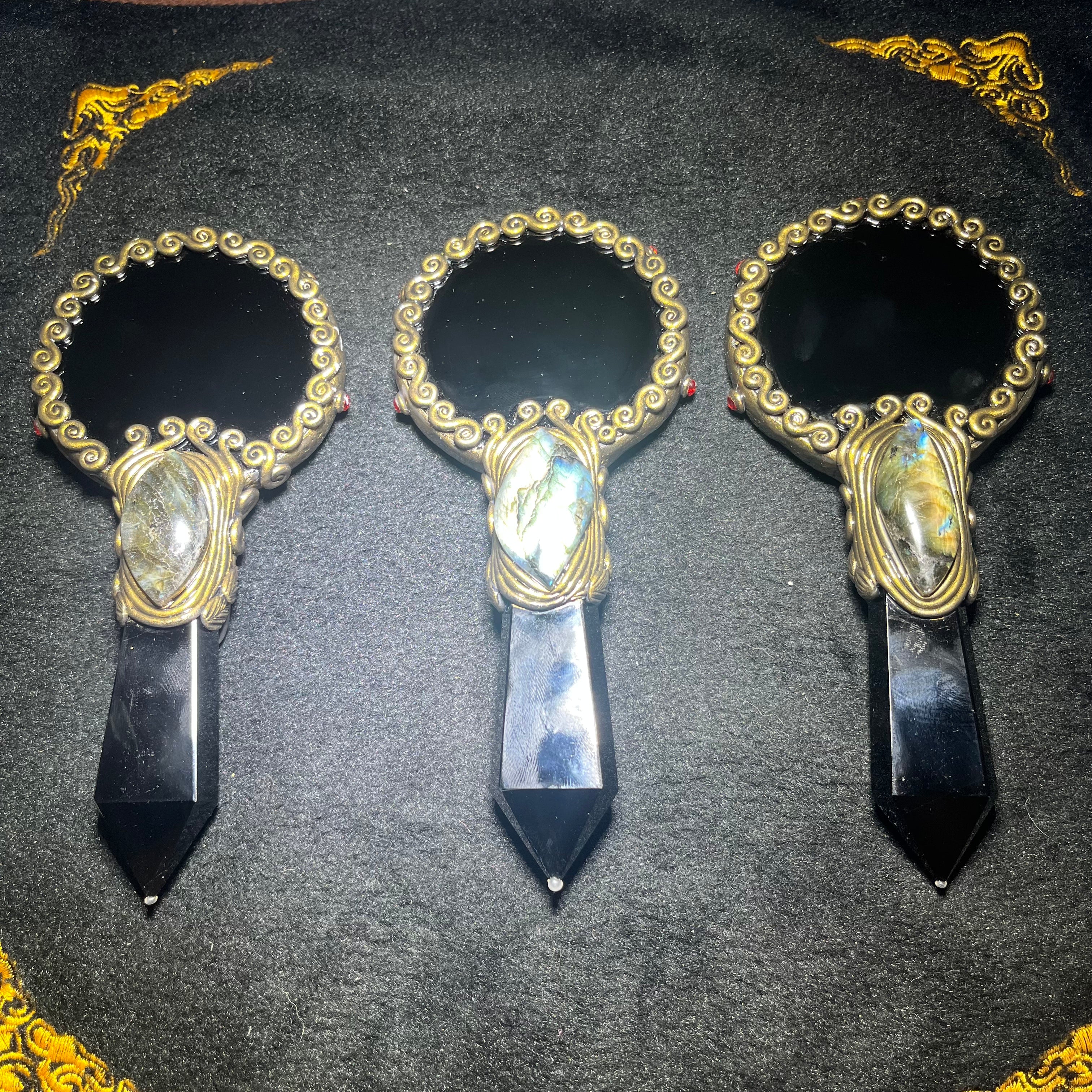 Obsidian Magic Mirror