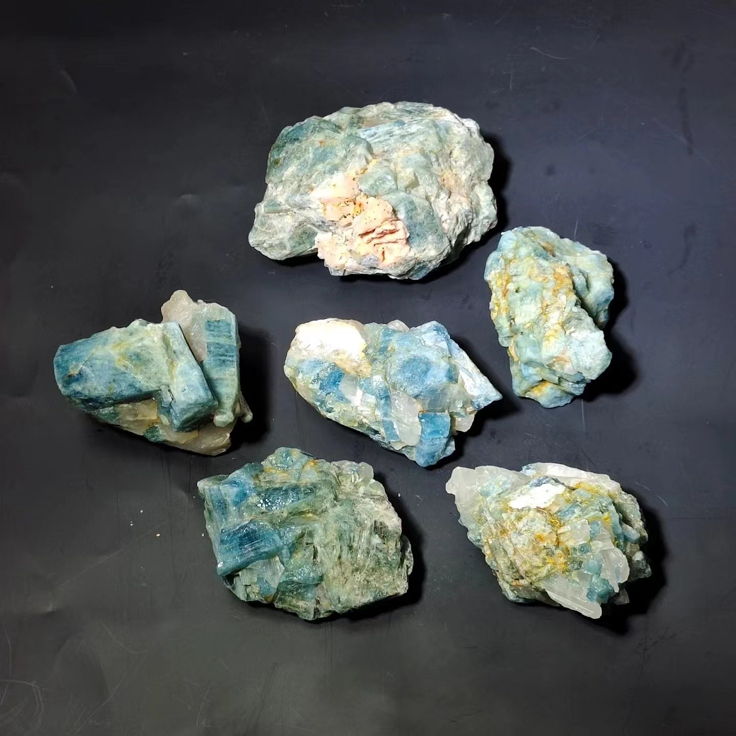 Symbiosis of Aquamarine and Quartz cluster