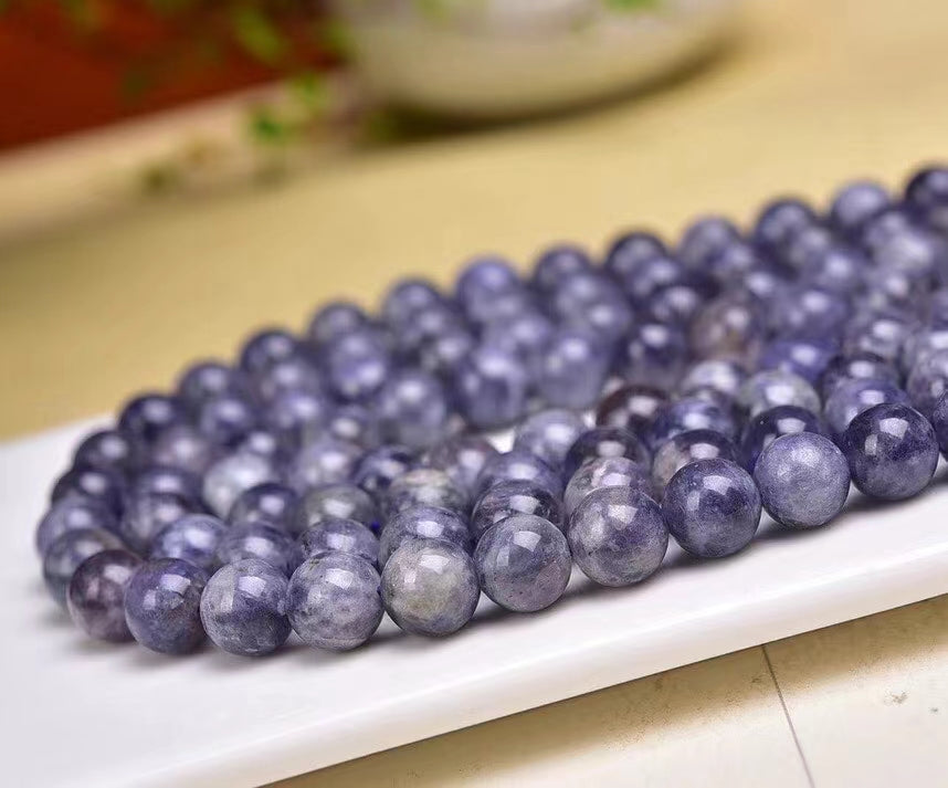 iolite beads