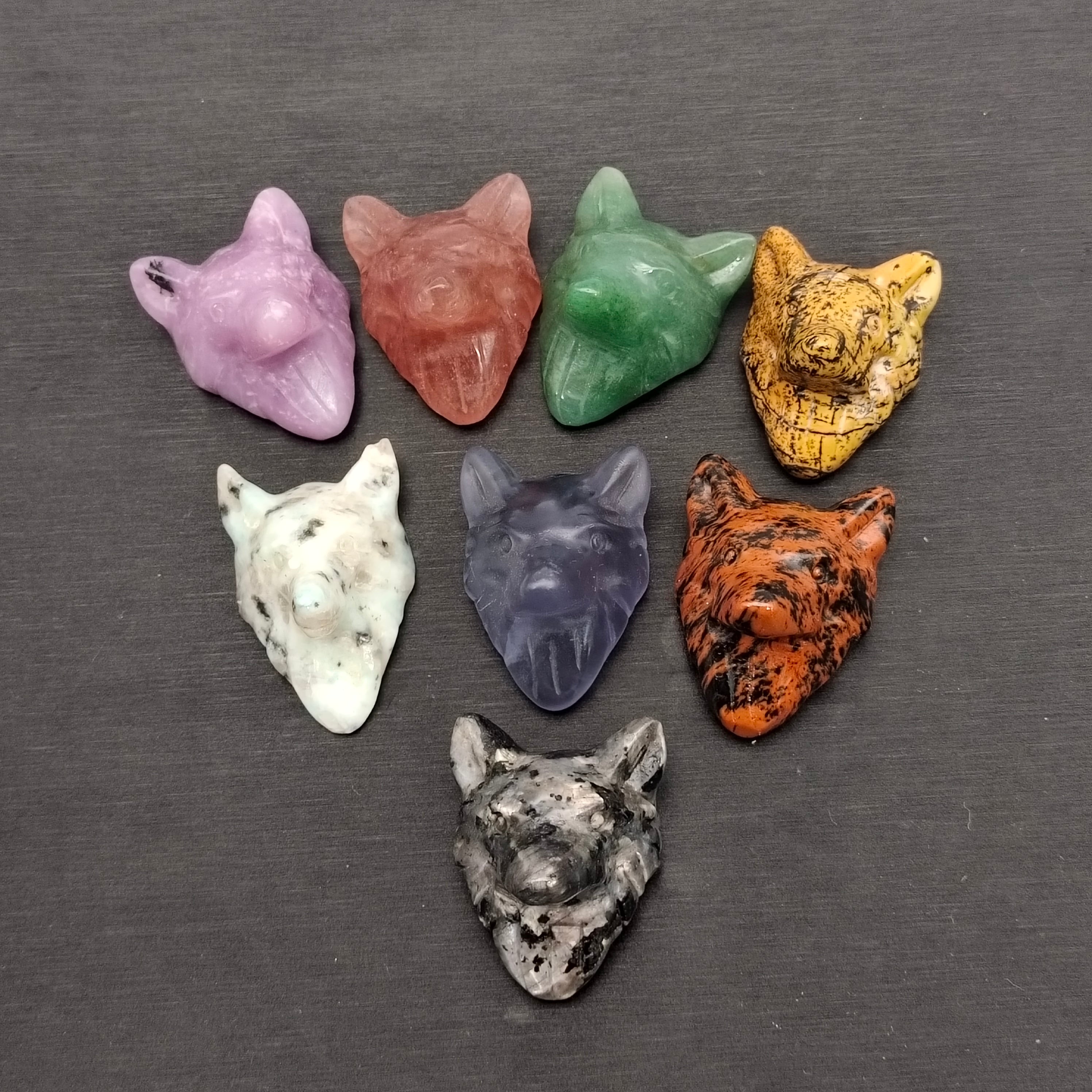 Various materials mini wolf head