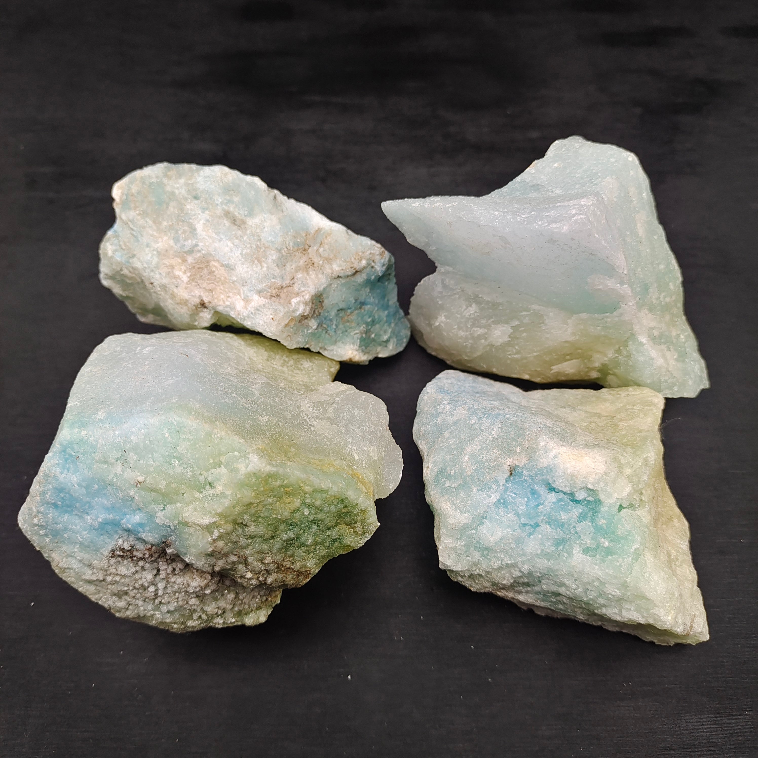 Blue aragonite raw stone