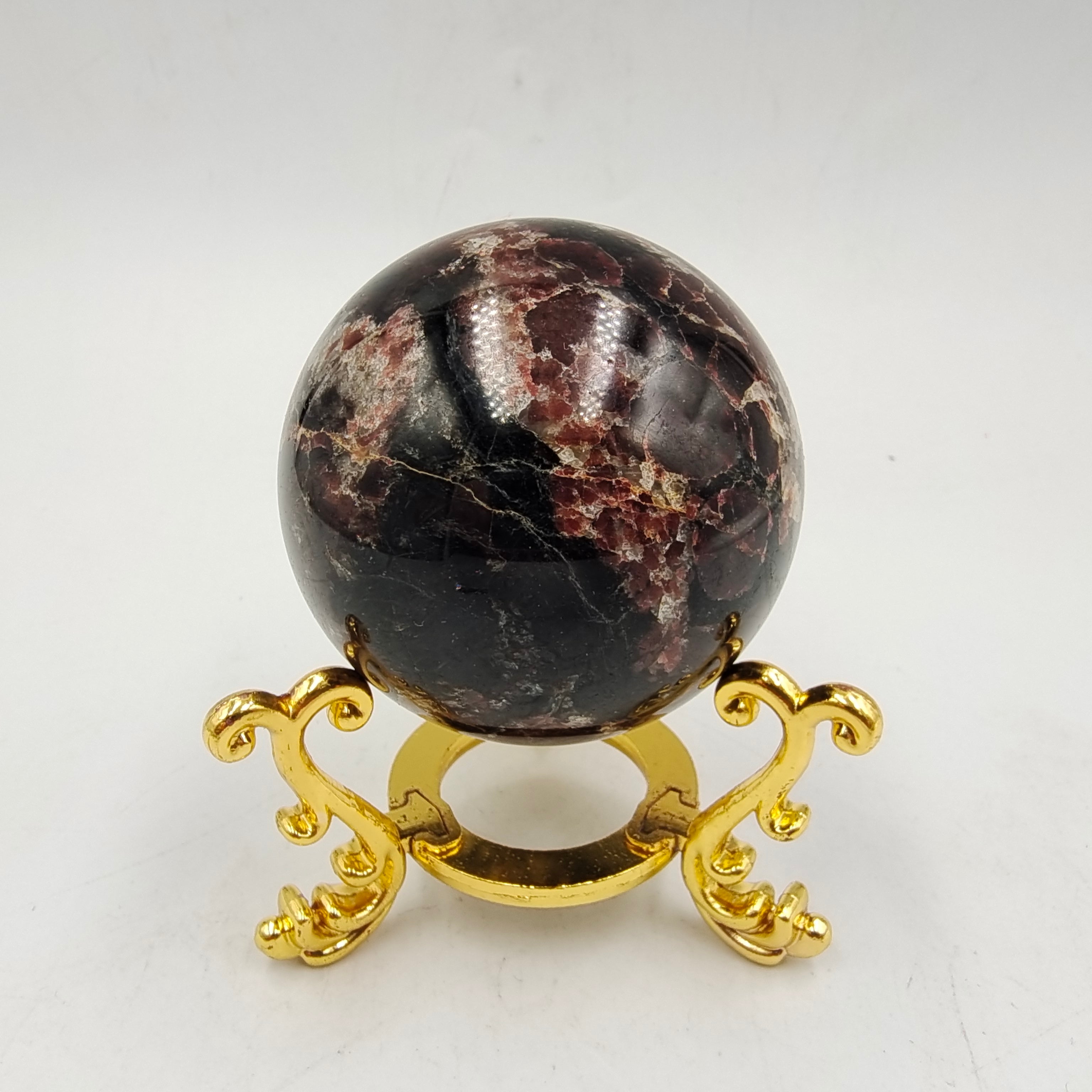 Garnet sphere