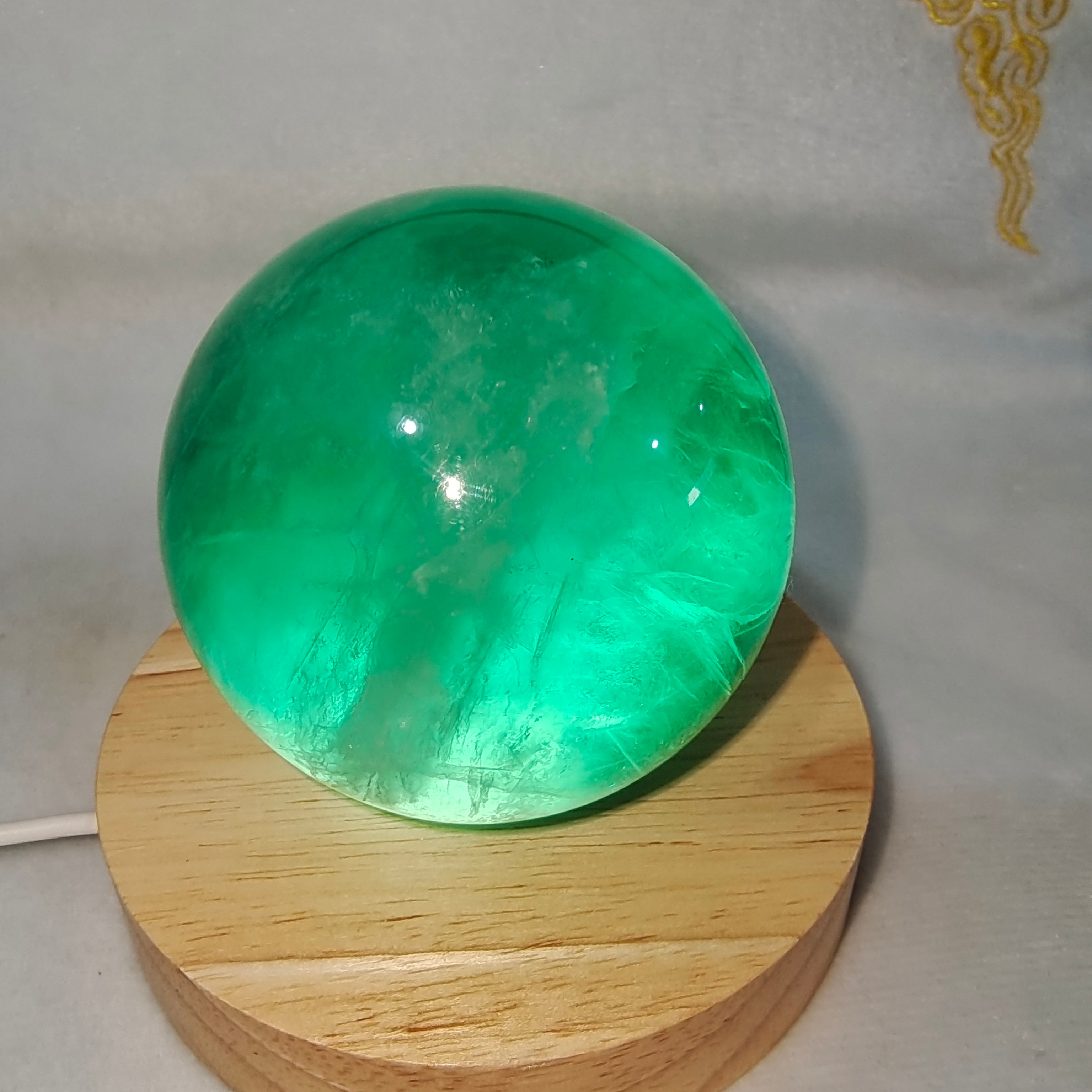 Green fluorite sphere