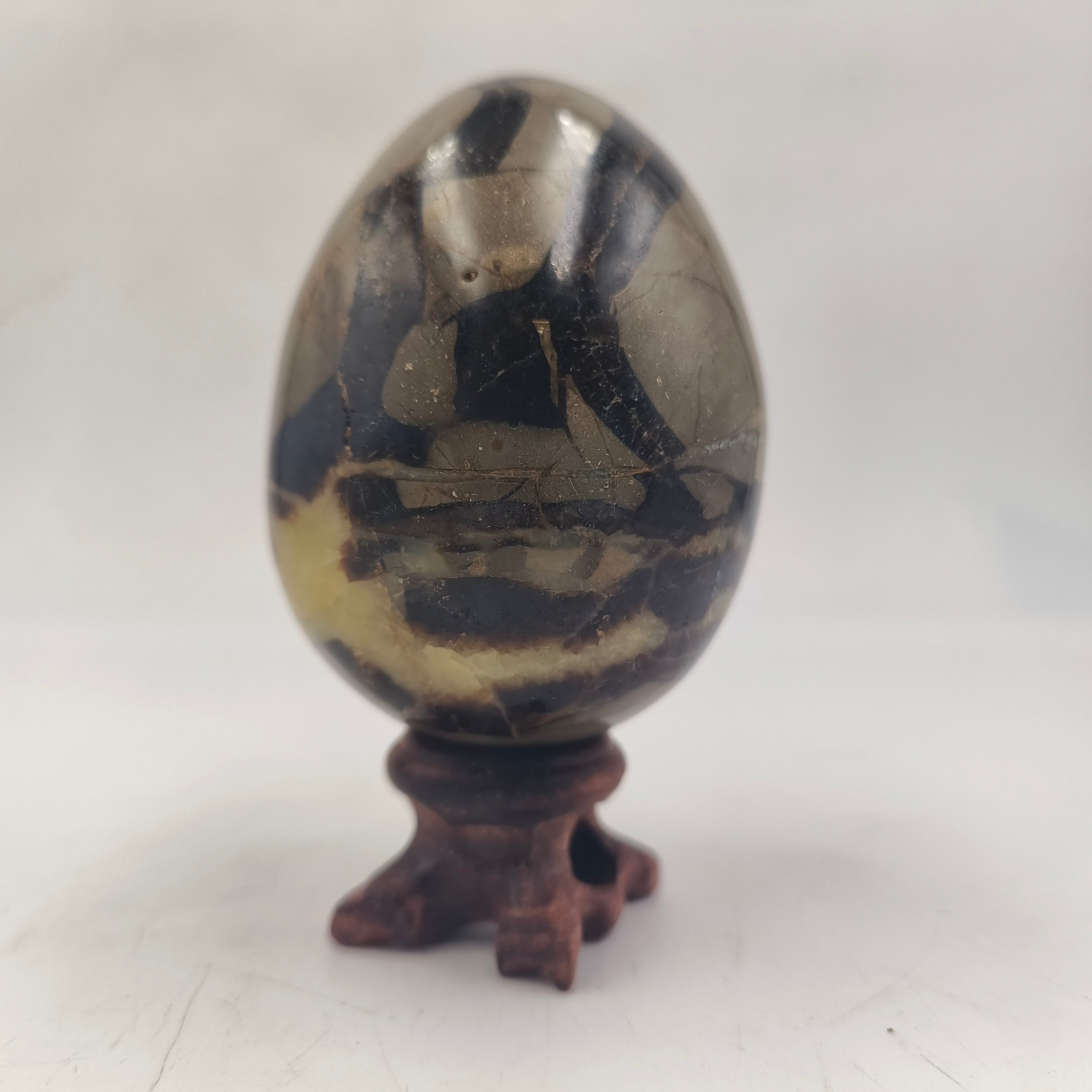 Septarian egg